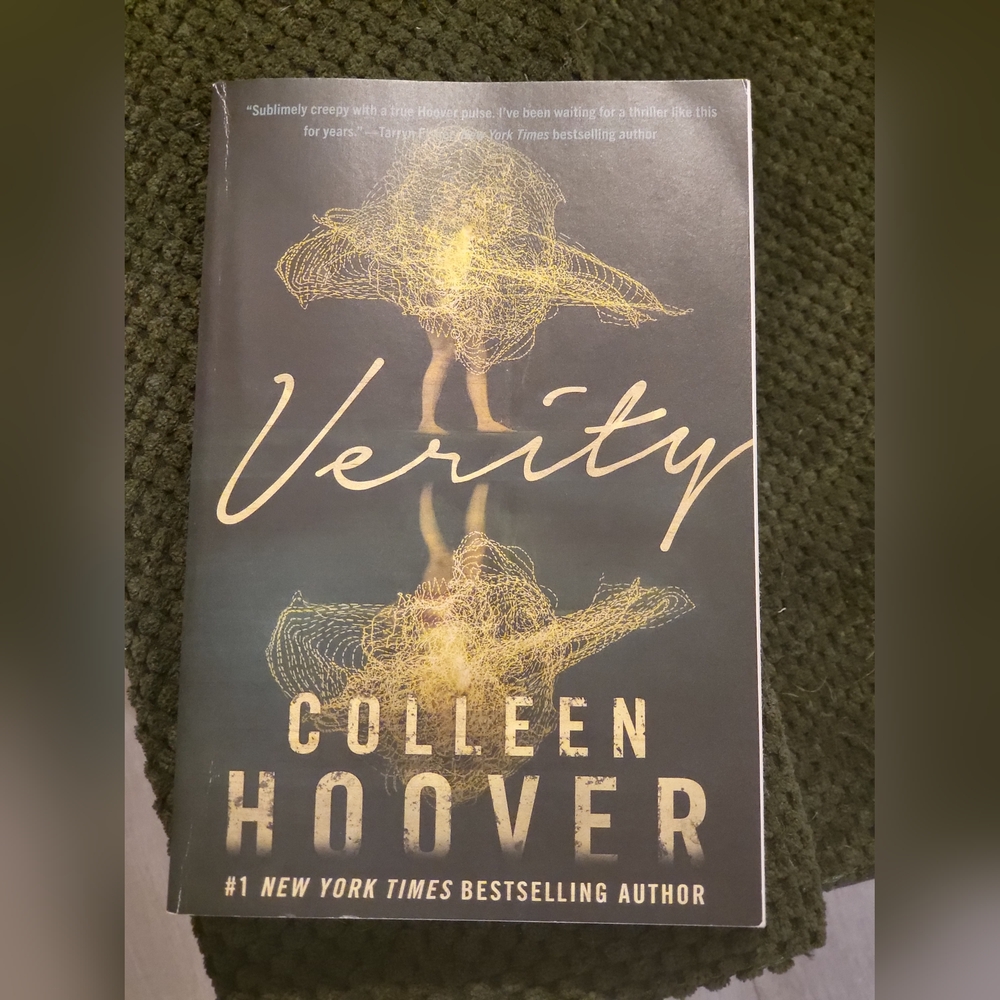 Verity by Colleen Hoover